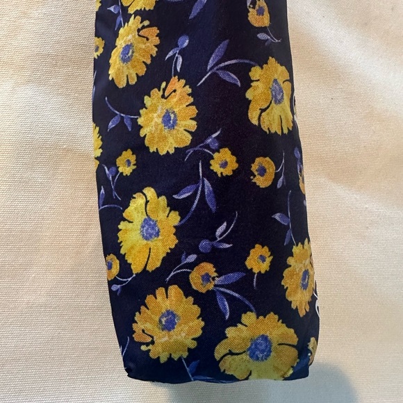 Shoshanna Navy Blue Floral Ruffle Compact Umbrella - Picture 6 of 9